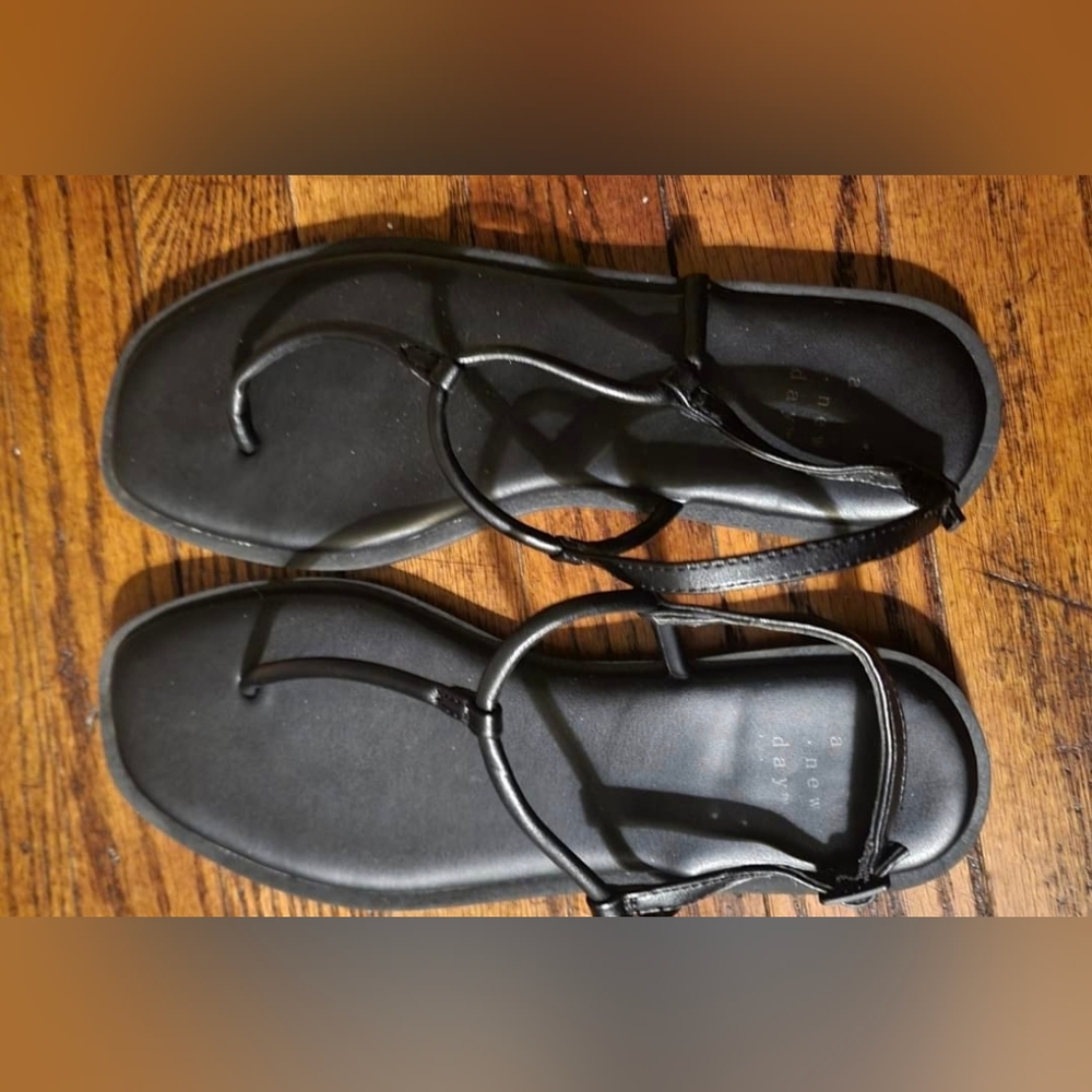 Cute Black Sandals with Buckle